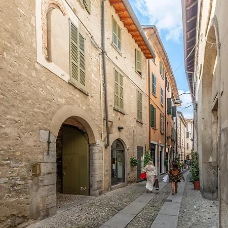 Historical Center Brand New Gem Apartment Como